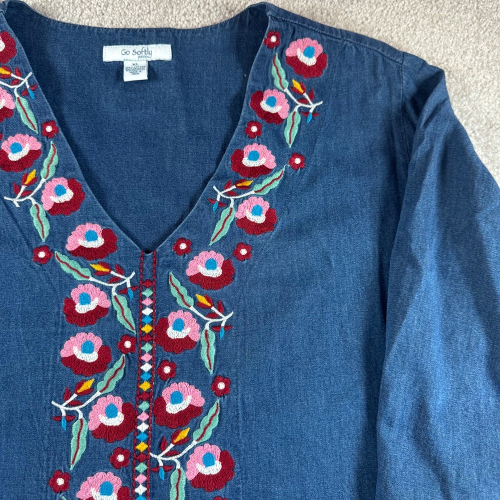 Go Softly Patio XL Blue Denim Floral Embroidered V-Neck Caftan Muu Muu Dress